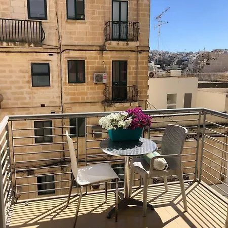 Well Located 2 Bedroom Flat In St.julians * Saint Julian's